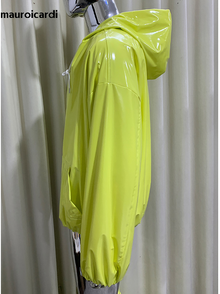 Giacca in Pelle Lucida Oversiz - Streetwear Brand China recensione e prezzo
