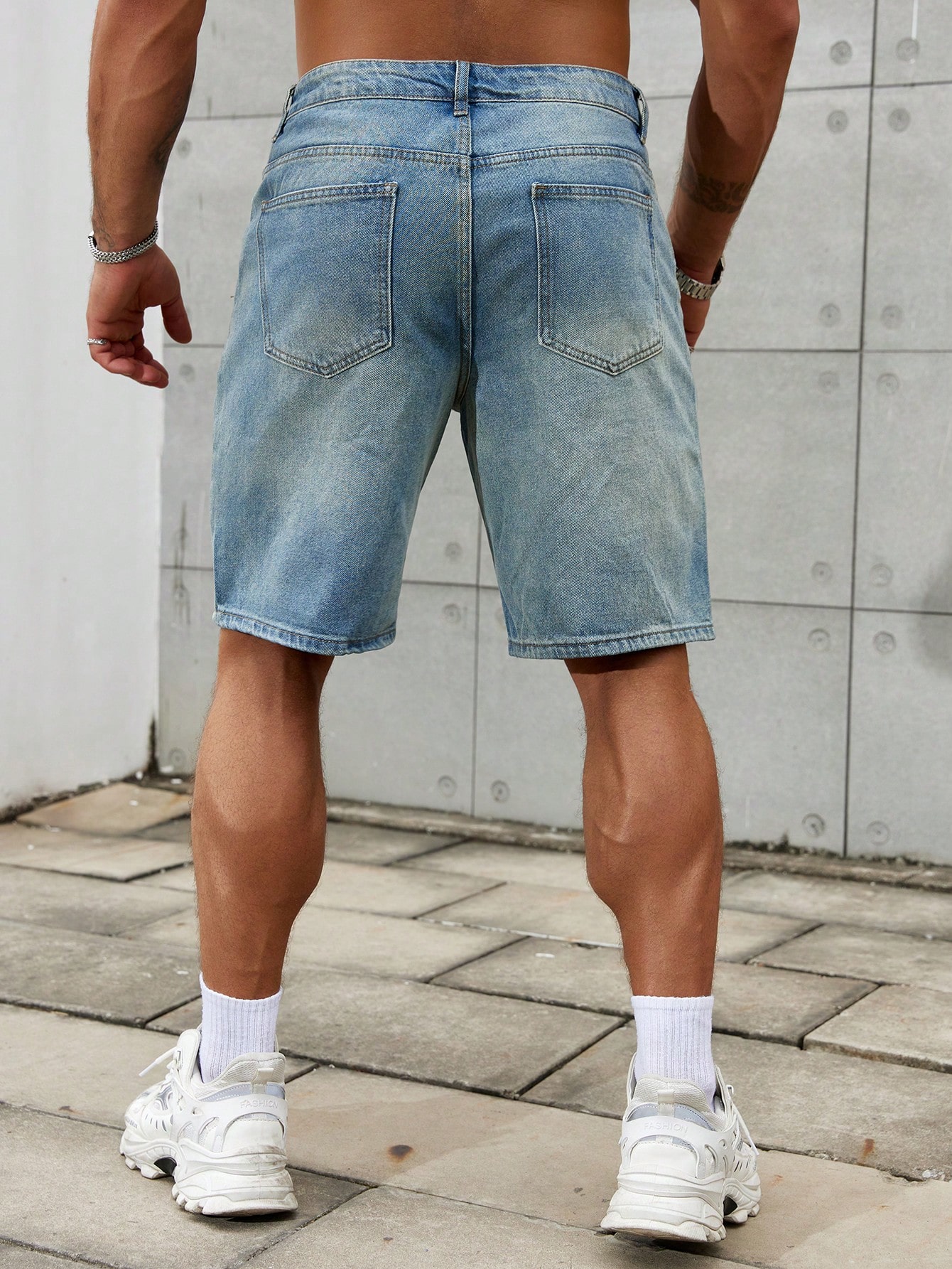 Jeans corti strappati da uomo  - Streetwear Brand Clothing recensione e prezzo